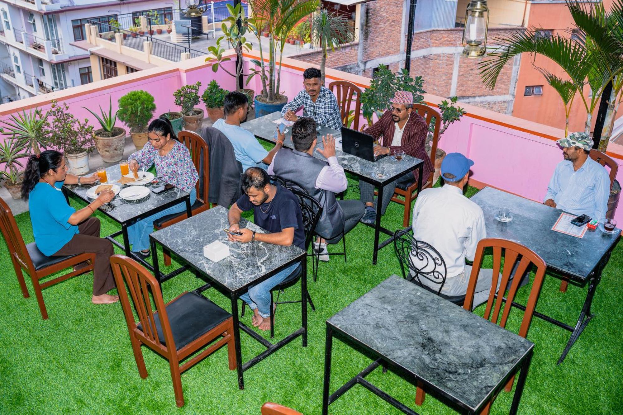 Karma Travellers Home Kathmandu Luaran gambar