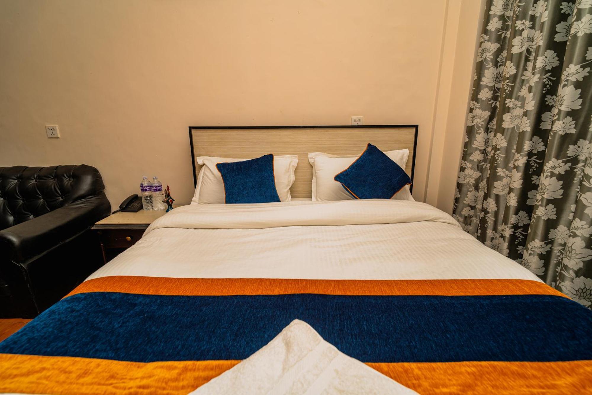 Karma Travellers Home Kathmandu Luaran gambar